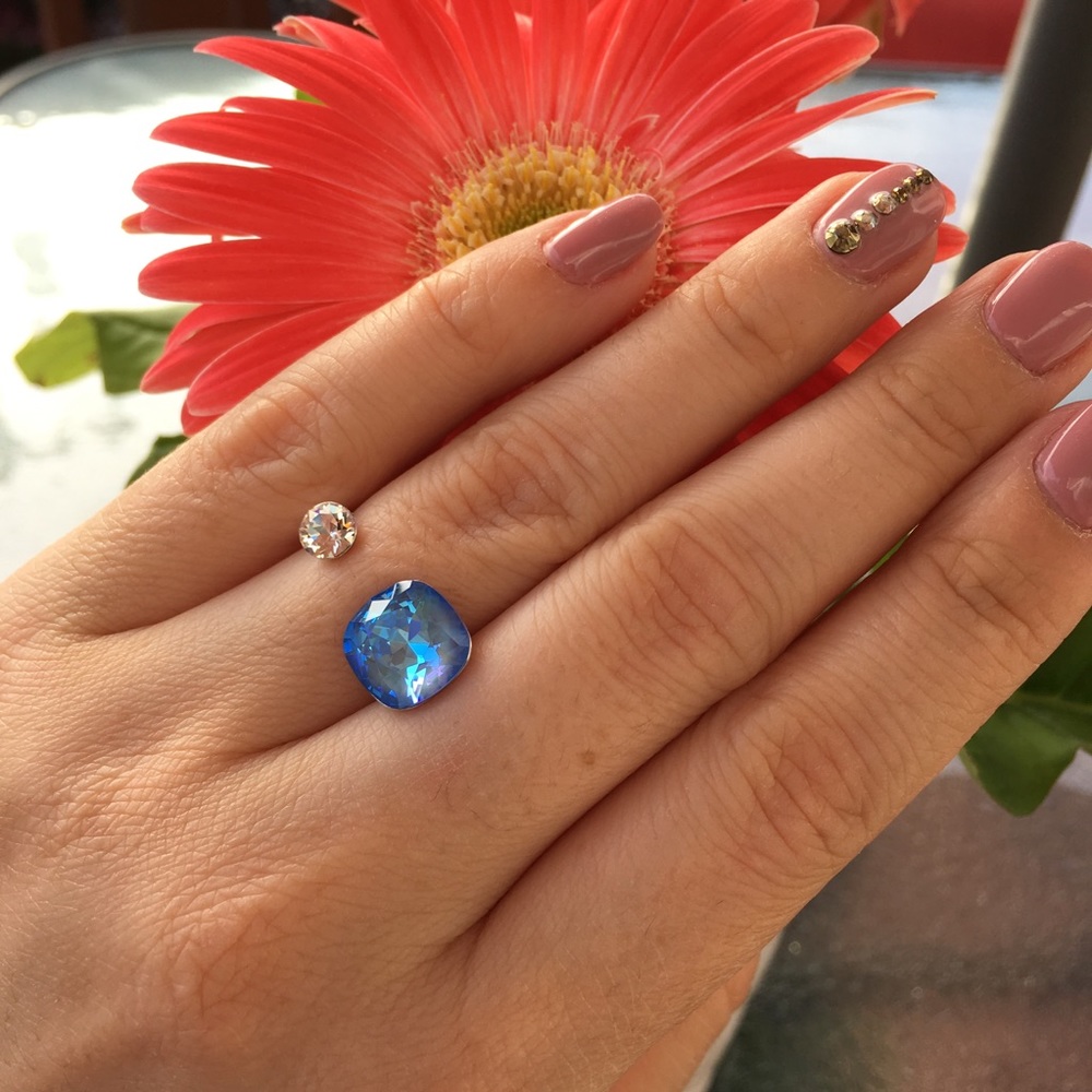 Swarovski elements open ring - Picture 2 of 7